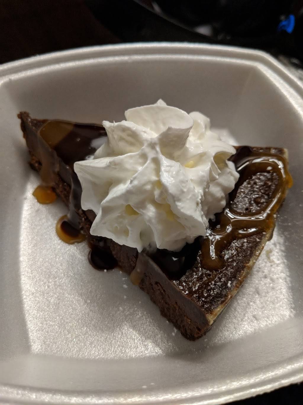 Flannigans | restaurant | 360 CT-12, Groton, CT 06340, USA | 8604458000 OR +1 860-445-8000