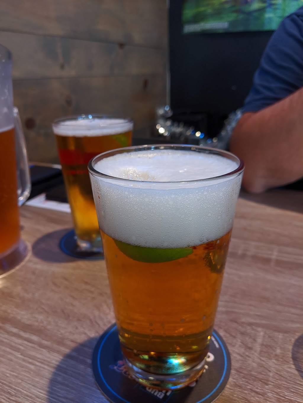 Slappys Burgers and Brews | restaurant | 1105 E Plaza Blvd suite d, National City, CA 91950, USA | 6197736660 OR +1 619-773-6660