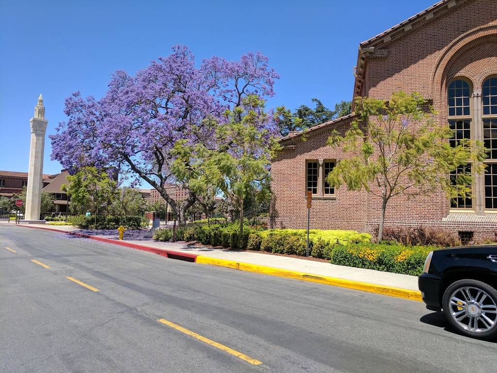 Amy King Dundon-Berchtold University Club of USC | restaurant | 705 W 34th St, Los Angeles, CA 90089, USA | 2137402030 OR +1 213-740-2030