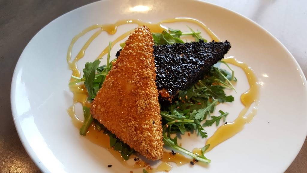 Ara Greek Kitchen & Bar | restaurant | 2, Henry St, Commack, NY 11725, USA | 6313608336 OR +1 631-360-8336