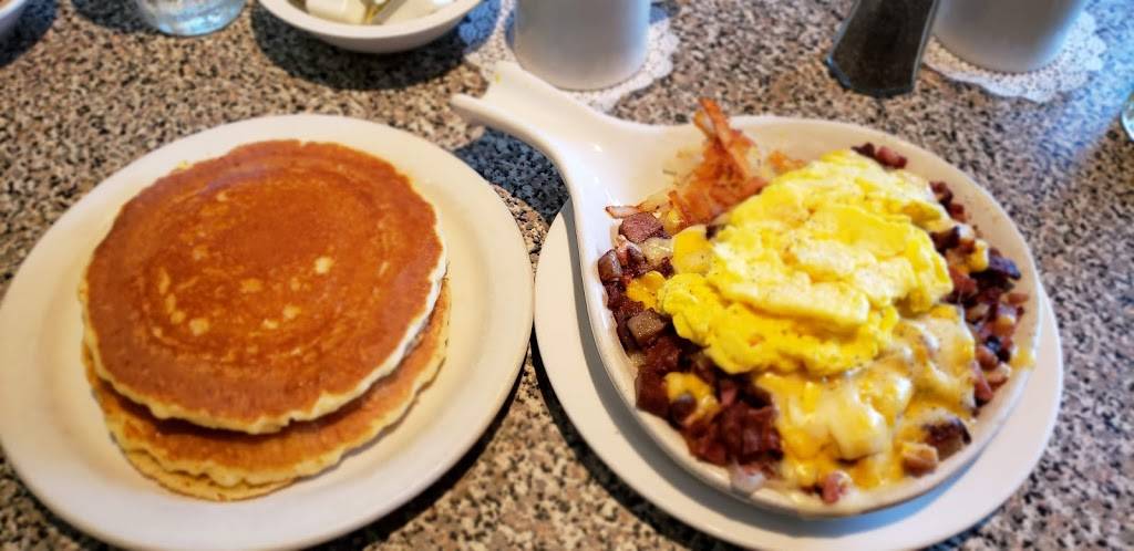 Egg Basket Pancake House | bakery | 880 S Barrington Rd, Streamwood, IL 60107, USA | 6304831200 OR +1 630-483-1200