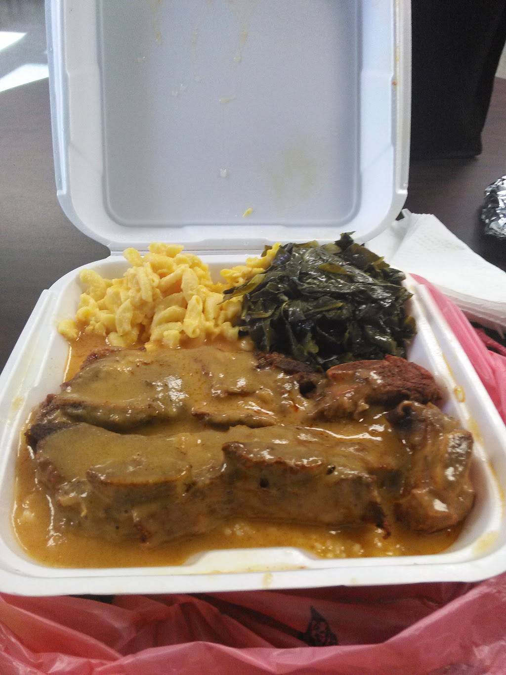 The Family | restaurant | 6300 S Figueroa St, Los Angeles, CA 90003, USA | 3238268943 OR +1 323-826-8943