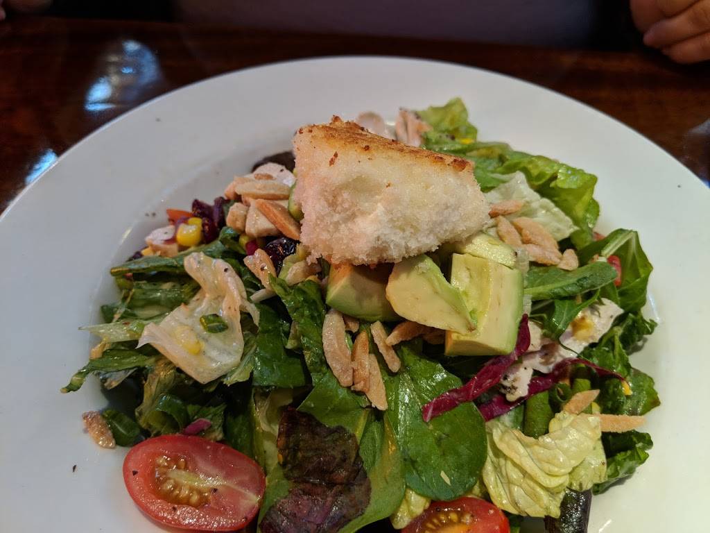 Coastal Flats | restaurant | 11901 Grand Commons Ave, Fairfax, VA 22030, USA | 5715226300 OR +1 571-522-6300