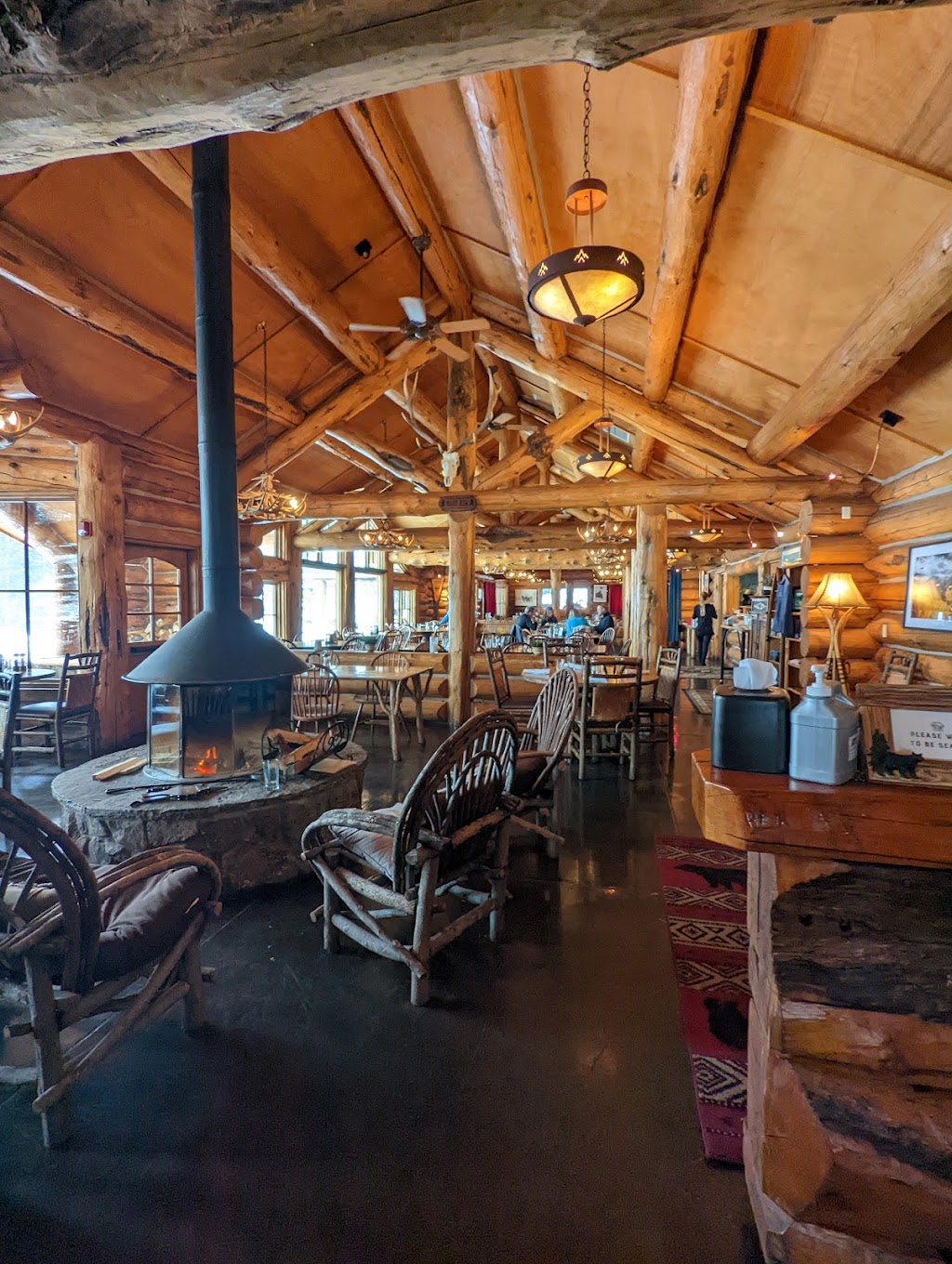 Pine Creek Cookhouse | restaurant | 11399 Castle Creek Rd, Aspen, CO 81611, USA | 9709251044 OR +1 970-925-1044