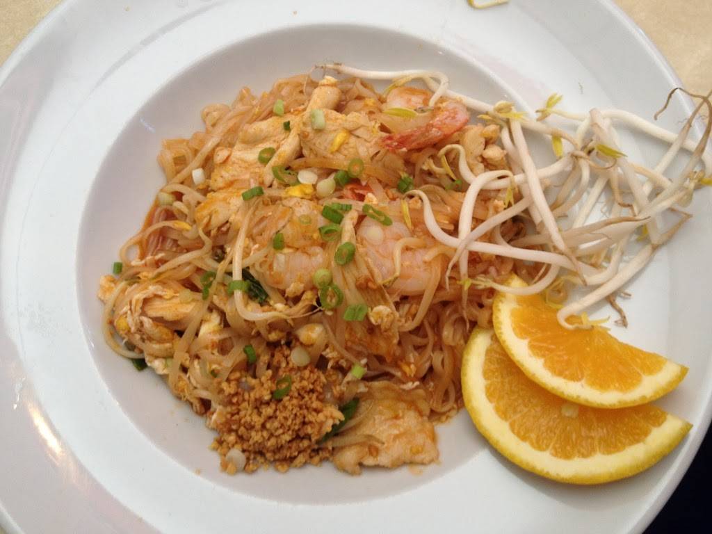 Tom Yum Thai & Sushi Restaurant | restaurant | 104 Patricia Ave, Dunedin, FL 34698, USA | 7279539898 OR +1 727-953-9898
