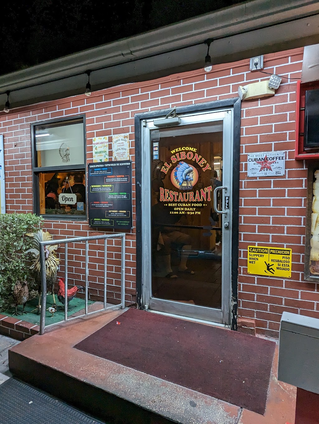 El Siboney Restaurant | restaurant | 900 Catherine St, Key West, FL 33040, USA | 3052964184 OR +1 305-296-4184