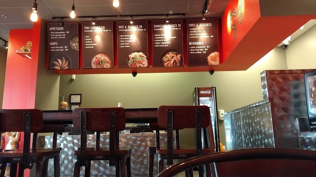 Thai Chili 2 Go | restaurant | 6510 S Higley Rd #105, Gilbert, AZ 85298, USA | 4805654700 OR +1 480-565-4700