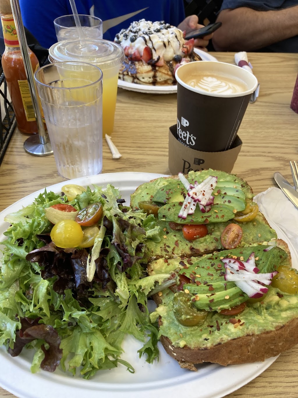 AmeriBrunch Cafe | restaurant | 316 E Bridger Ave #102, Las Vegas, NV 89101, USA | 7257262651 OR +1 725-726-2651