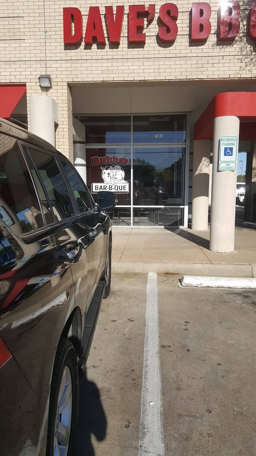 Daves BBQ | restaurant | 4353 Gannon Ln #101, Dallas, TX 75237, USA | 9727097223 OR +1 972-709-7223