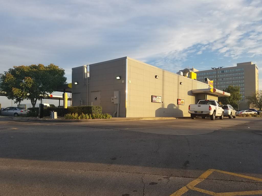 Sonic Drive-In | restaurant | 10901 E 41st St, Tulsa, OK 74146, USA | 9186651929 OR +1 918-665-1929