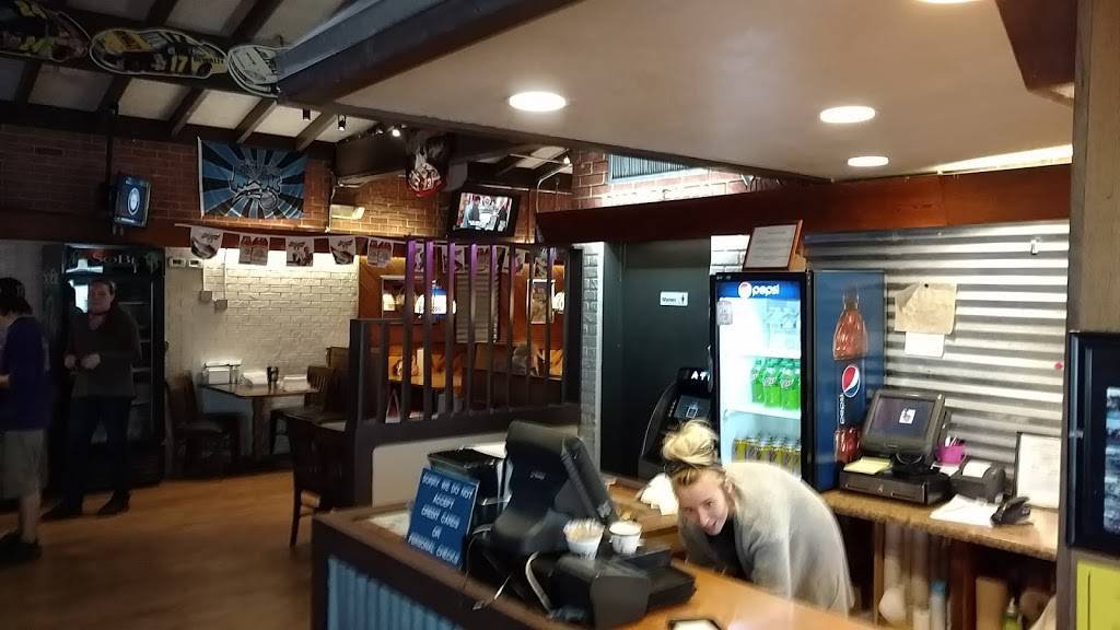 Dogs R Us | restaurant | 4200 S Washington Ave, Titusville, FL 32780, USA | 3212699050 OR +1 321-269-9050