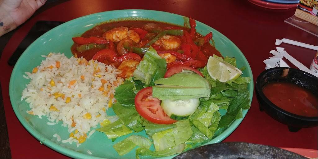 La Hacienda Petaluma | restaurant | 953 Lakeville St, Petaluma, CA 94952, USA | 7077787921 OR +1 707-778-7921