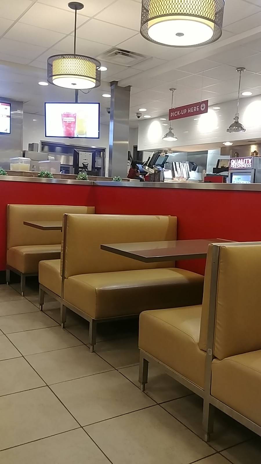 Wendys | restaurant | 3943 N Harlem Ave, Chicago, IL 60634, USA | 7734817971 OR +1 773-481-7971