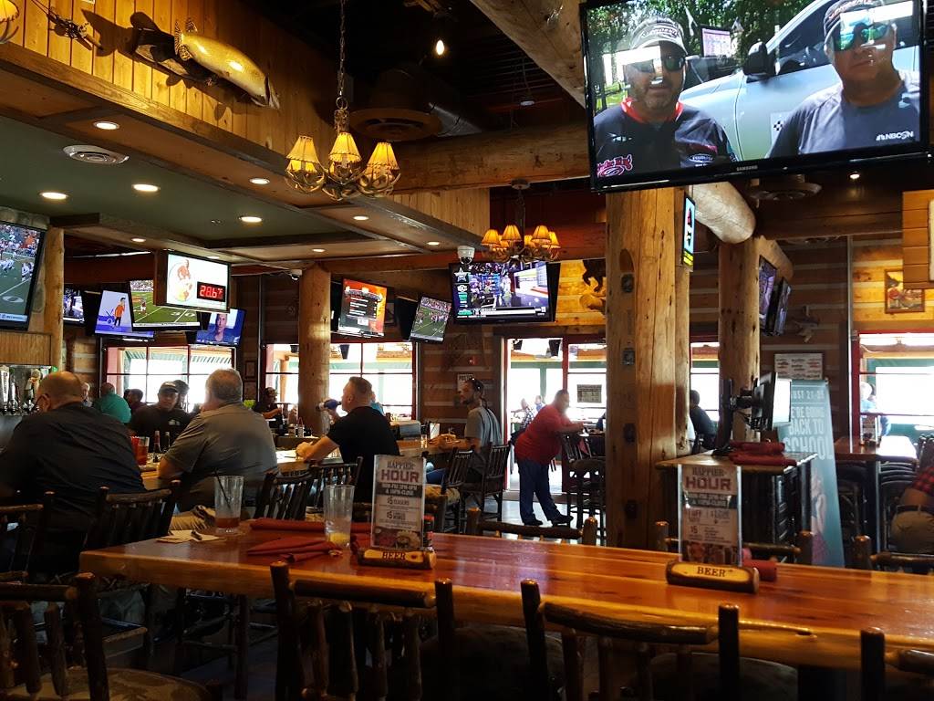 Twin Peaks | restaurant | 12830 Northwest Fwy, Houston, TX 77040, USA | 7139398946 OR +1 713-939-8946