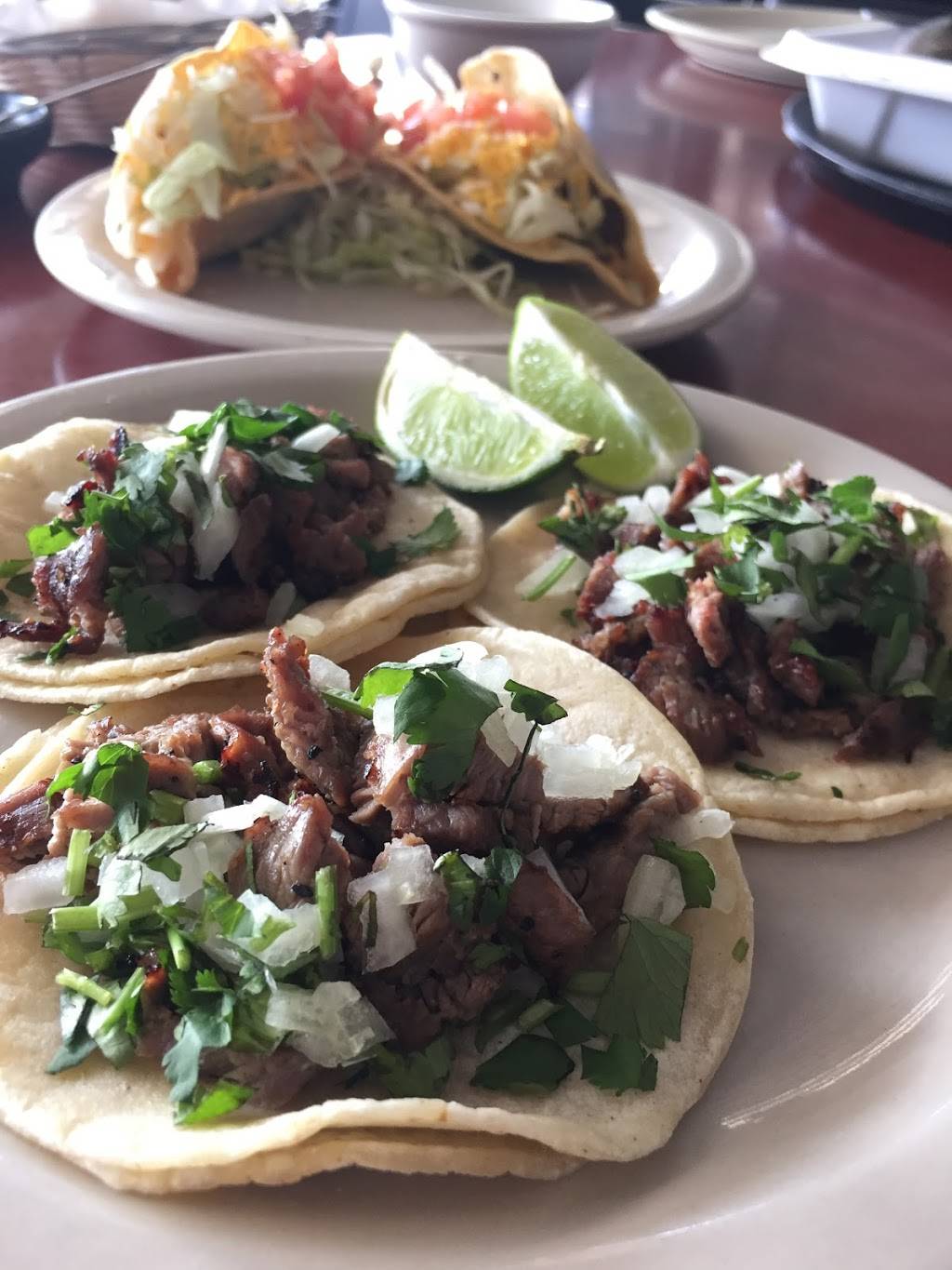 Los Compadres Mexican Food | restaurant | 2350 W Northern Ave, Phoenix, AZ 85021, USA | 6028640043 OR +1 602-864-0043