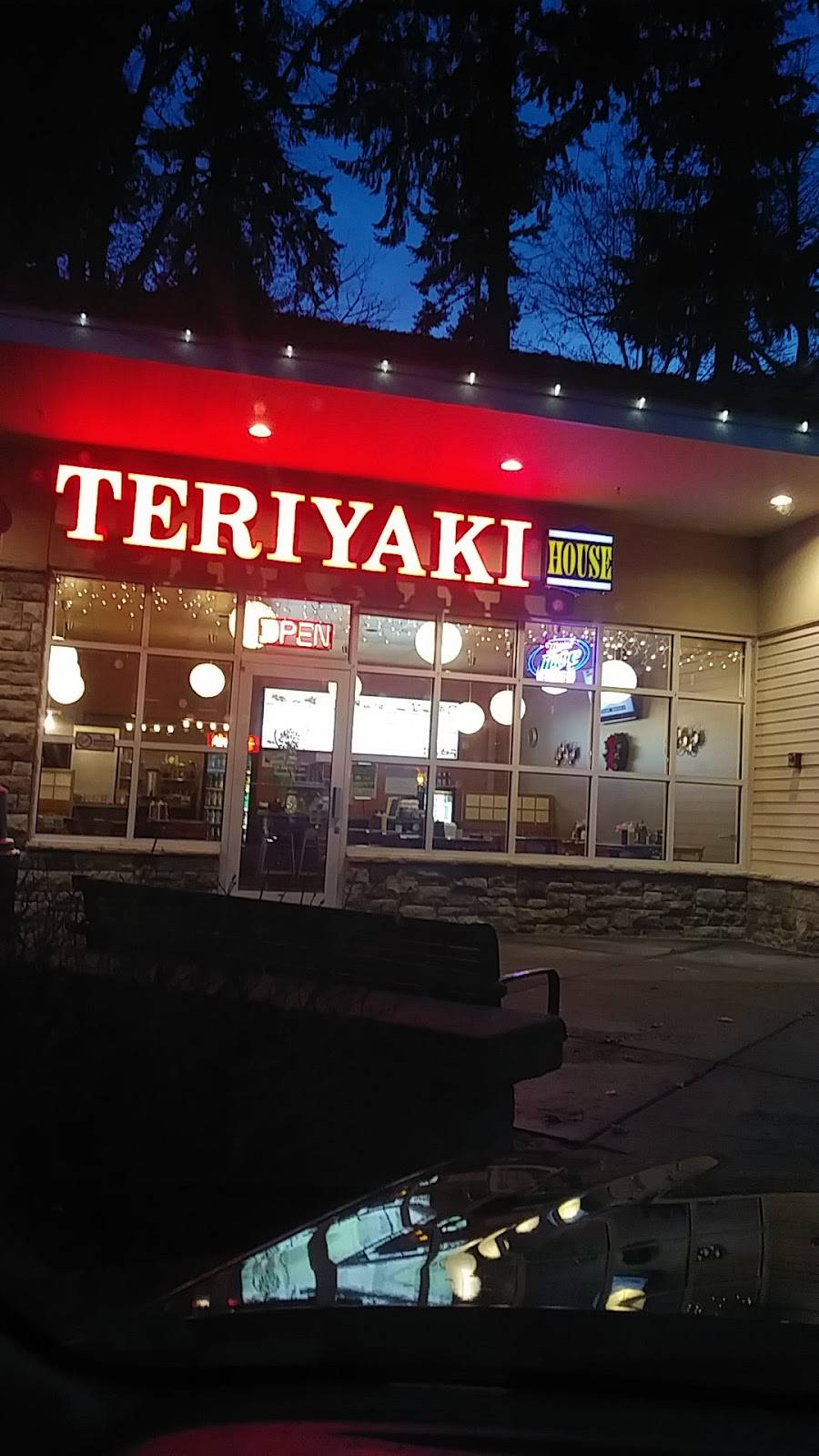 Teriyaki House | restaurant | 4957 Lakemont Blvd SE, Bellevue, WA 98006, USA | 4255627000 OR +1 425-562-7000