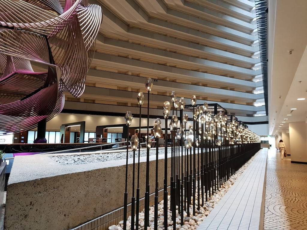 Eclipse Kitchen & Bar | night club | 5 Embarcadero Center, San Francisco, CA 94111, USA | 4152916581 OR +1 415-291-6581