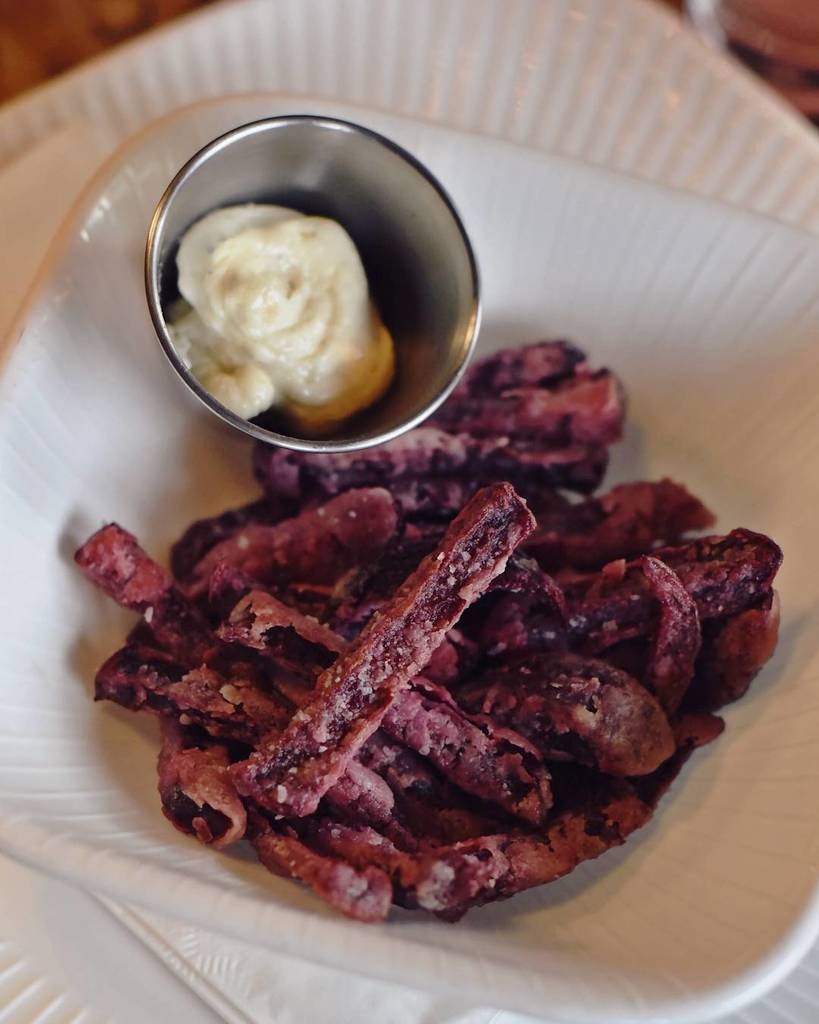 HandleBar | restaurant | 4127 Manchester Ave, St. Louis, MO 63110, USA | 3146522212 OR +1 314-652-2212