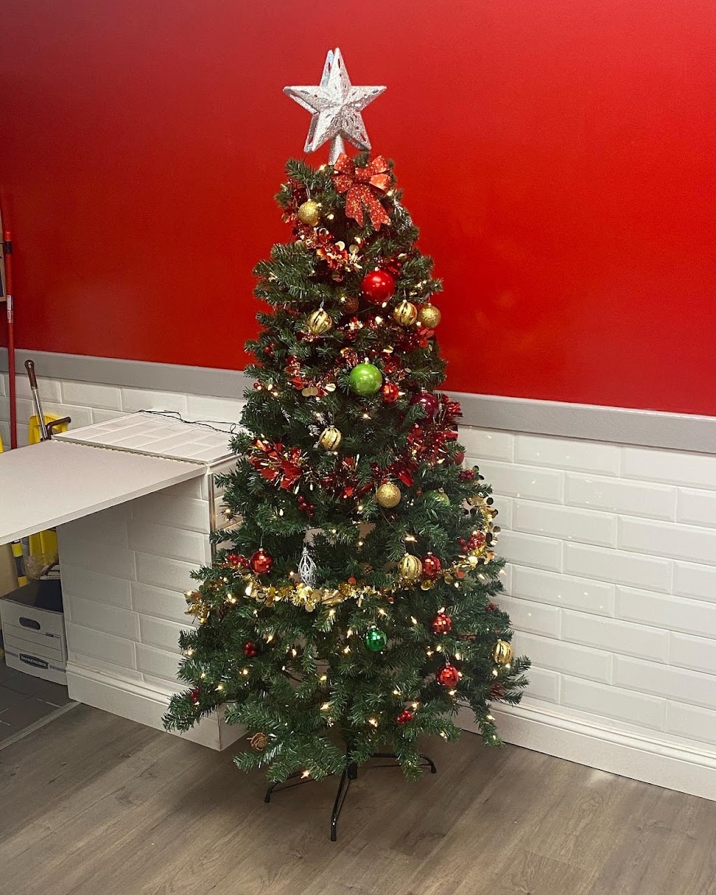 Dannys Grill | restaurant | 7306 Bell Blvd, Queens, NY 11364, USA | 7182682568 OR +1 718-268-2568