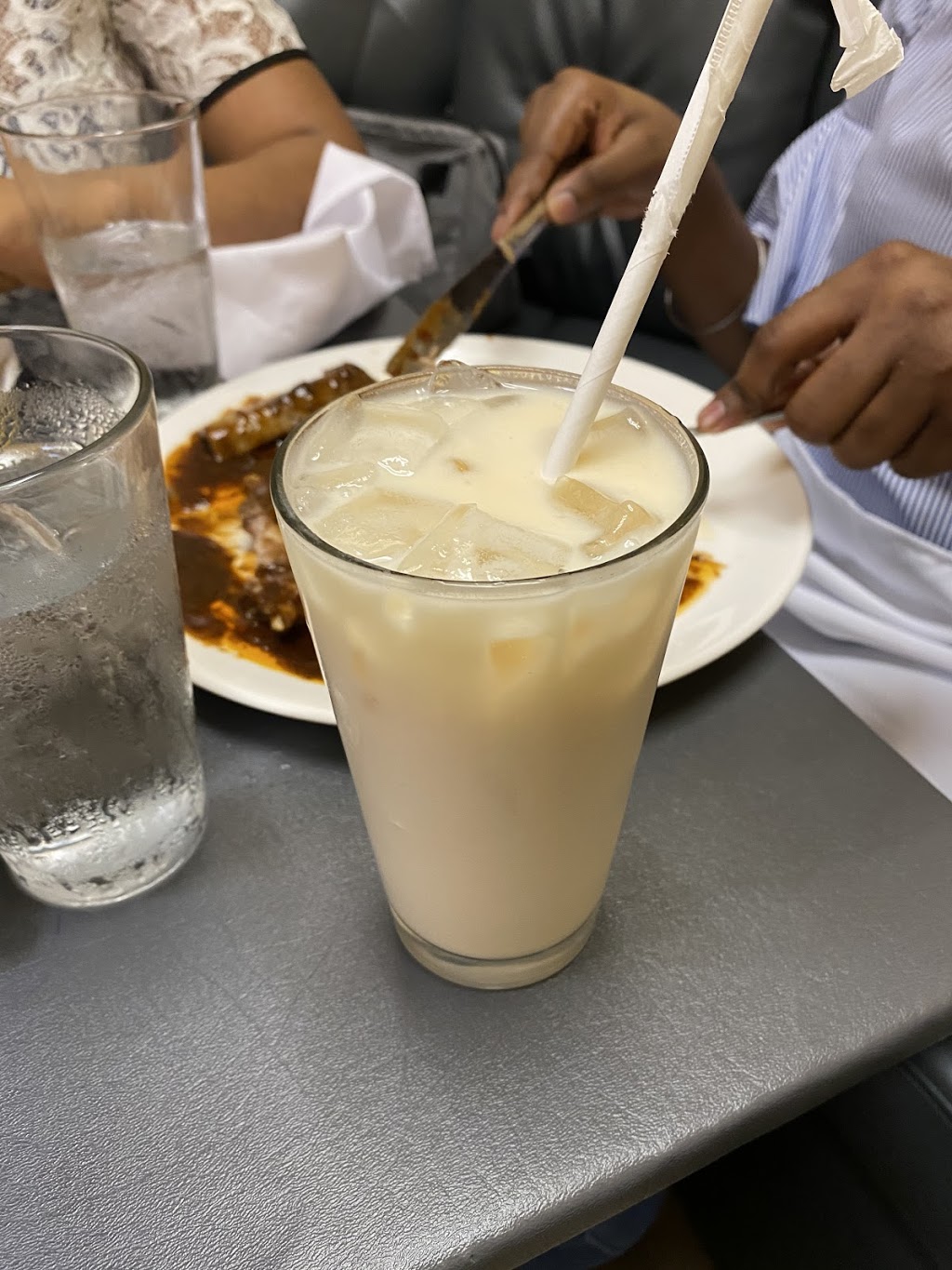 Lavish Caribbean Restaurant | restaurant | 105 SW 6th St, Pompano Beach, FL 33060, USA | 9545864431 OR +1 954-586-4431