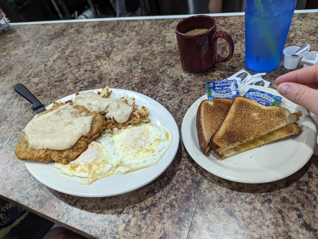 Judys Family Restaurant | restaurant | 3824 Tuscarawas St W, Canton, OH 44708, USA | 2343603096 OR +1 234-360-3096