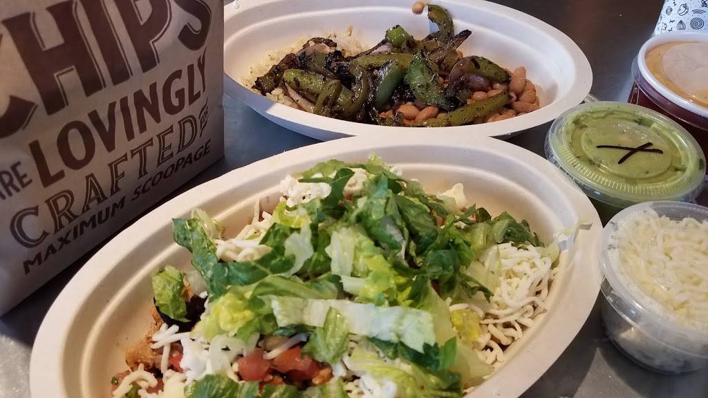 Chipotle Mexican Grill | restaurant | 890 N 54th St Ste 5, Chandler, AZ 85226, USA | 4807830200 OR +1 480-783-0200