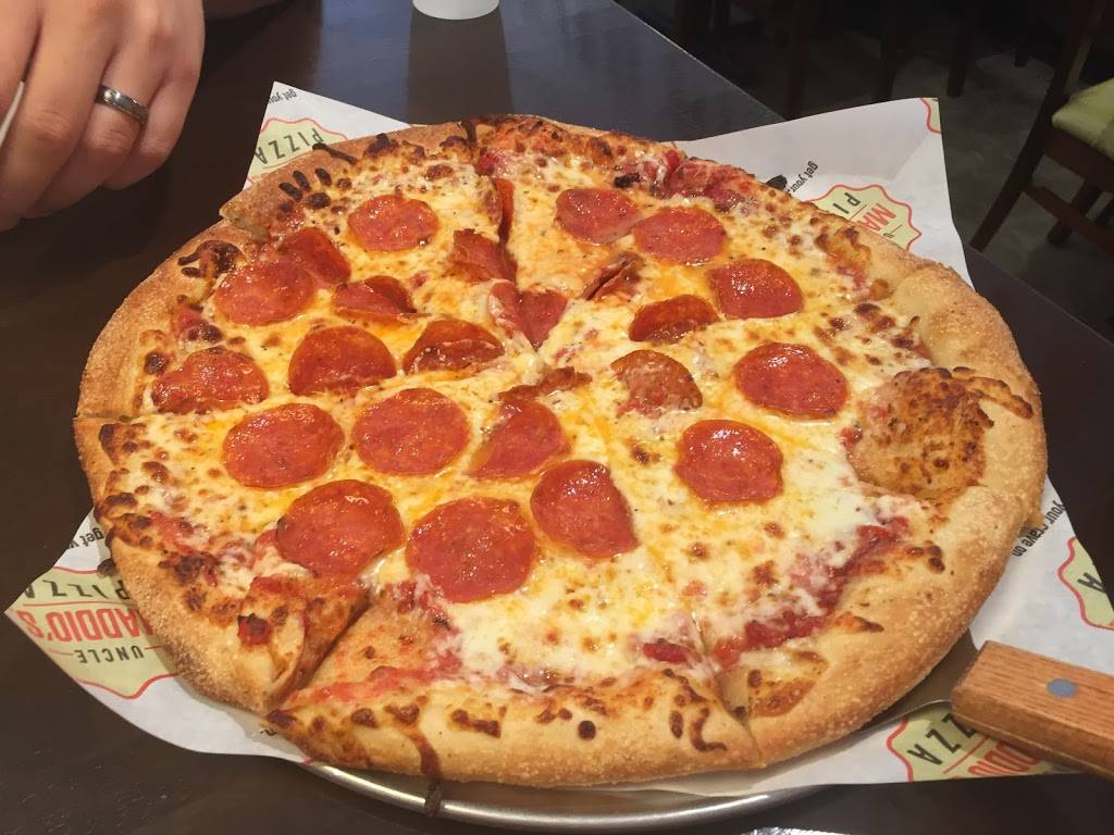 Uncle Maddios Pizza - Waterford | restaurant | 703 N Alafaya Trail, Orlando, FL 32828, USA | 4079142881 OR +1 407-914-2881