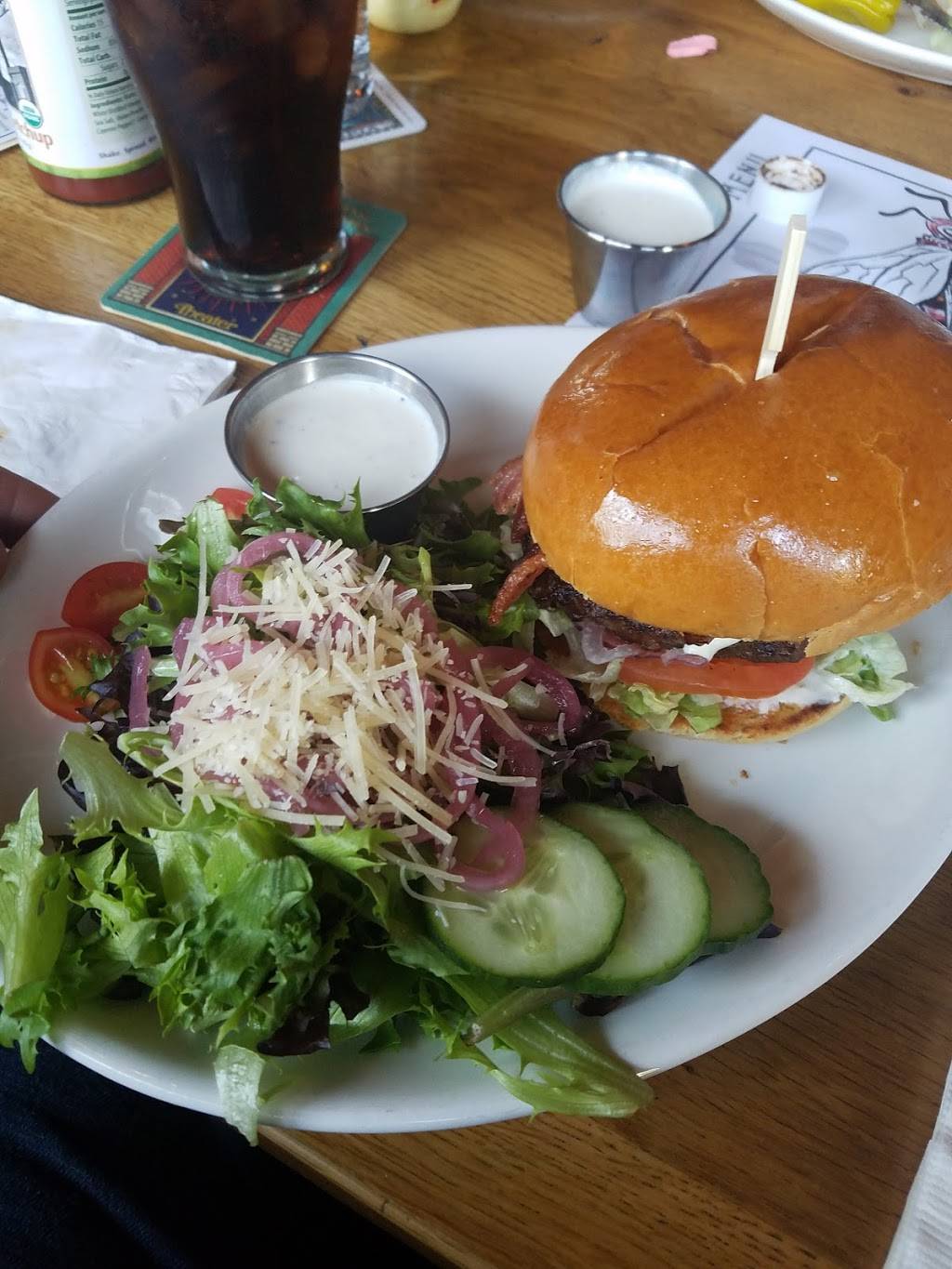 McMenamins East 19th Street Café | restaurant | 1485 E 19th Ave, Eugene, OR 97403, USA | 5413424025 OR +1 541-342-4025