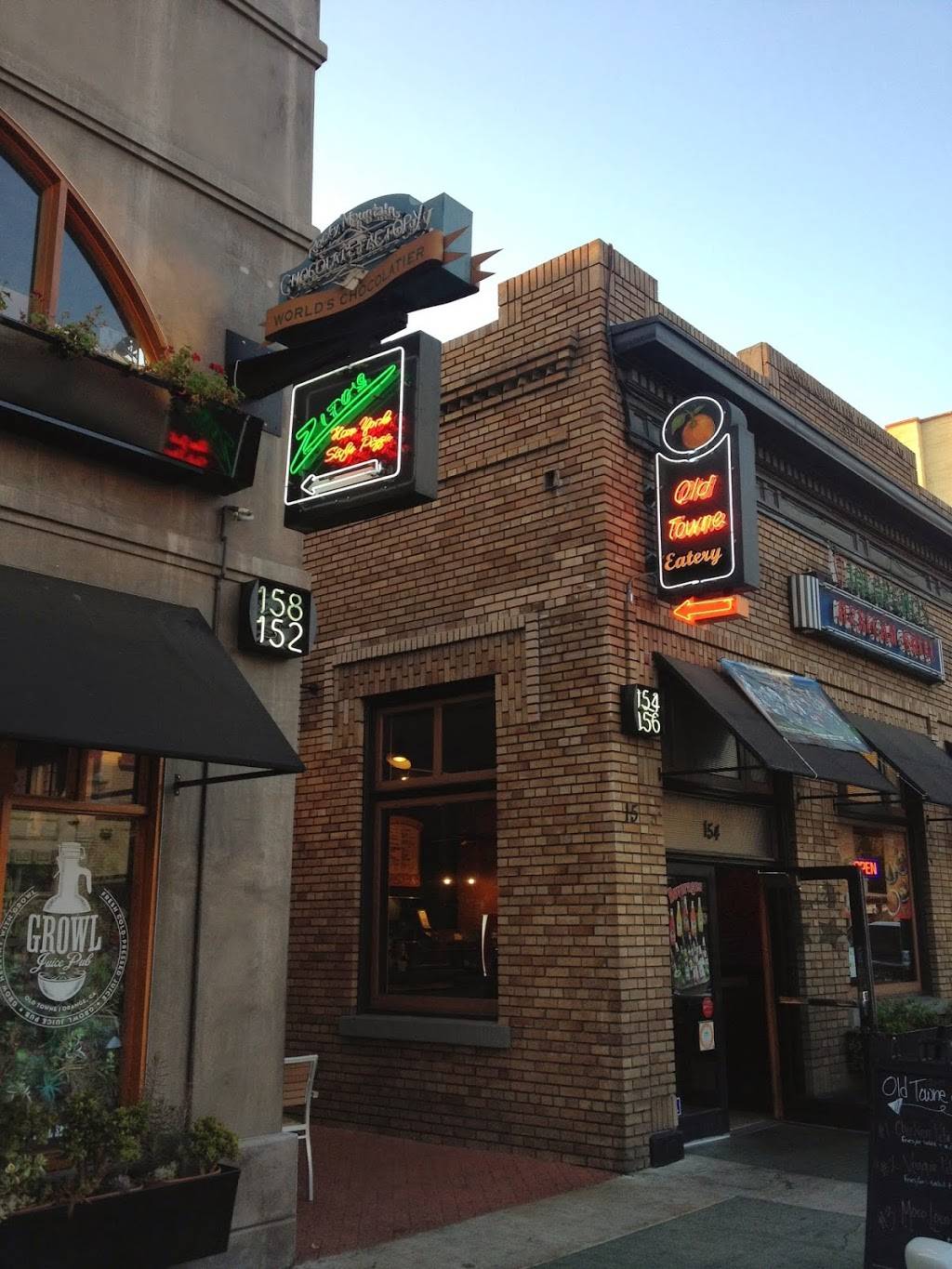 Thai Towne Eatery | restaurant | 152 N Glassell St Ste# B, Orange, CA 92866, USA | 7145329600 OR +1 714-532-9600