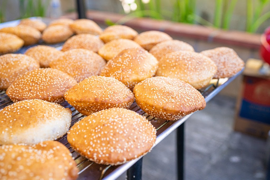 Ngoc Thuyen Vegetarian Foods | restaurant | 12081 Brookhurst St Ste 3, Garden Grove, CA 92840, USA | 6574433015 OR +1 657-443-3015