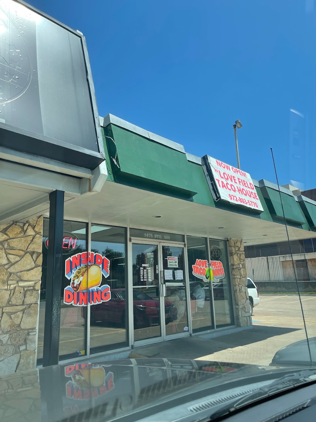 Love Field Taco House | restaurant | 1475 W Mockingbird Ln, Dallas, TX 75247, USA | 9728035770 OR +1 972-803-5770