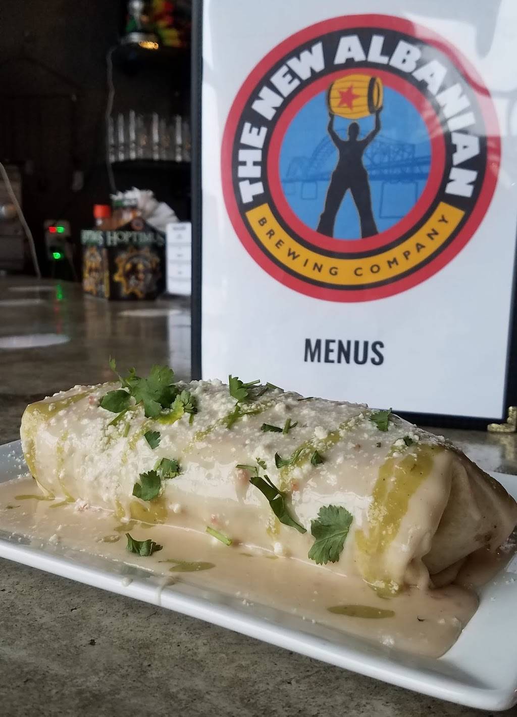 New Albanian Brewing Company Bank Street Brewhouse | restaurant | 415 Bank St, New Albany, IN 47150, USA | 81294425773 OR +1 812-944-2577 ext. 3