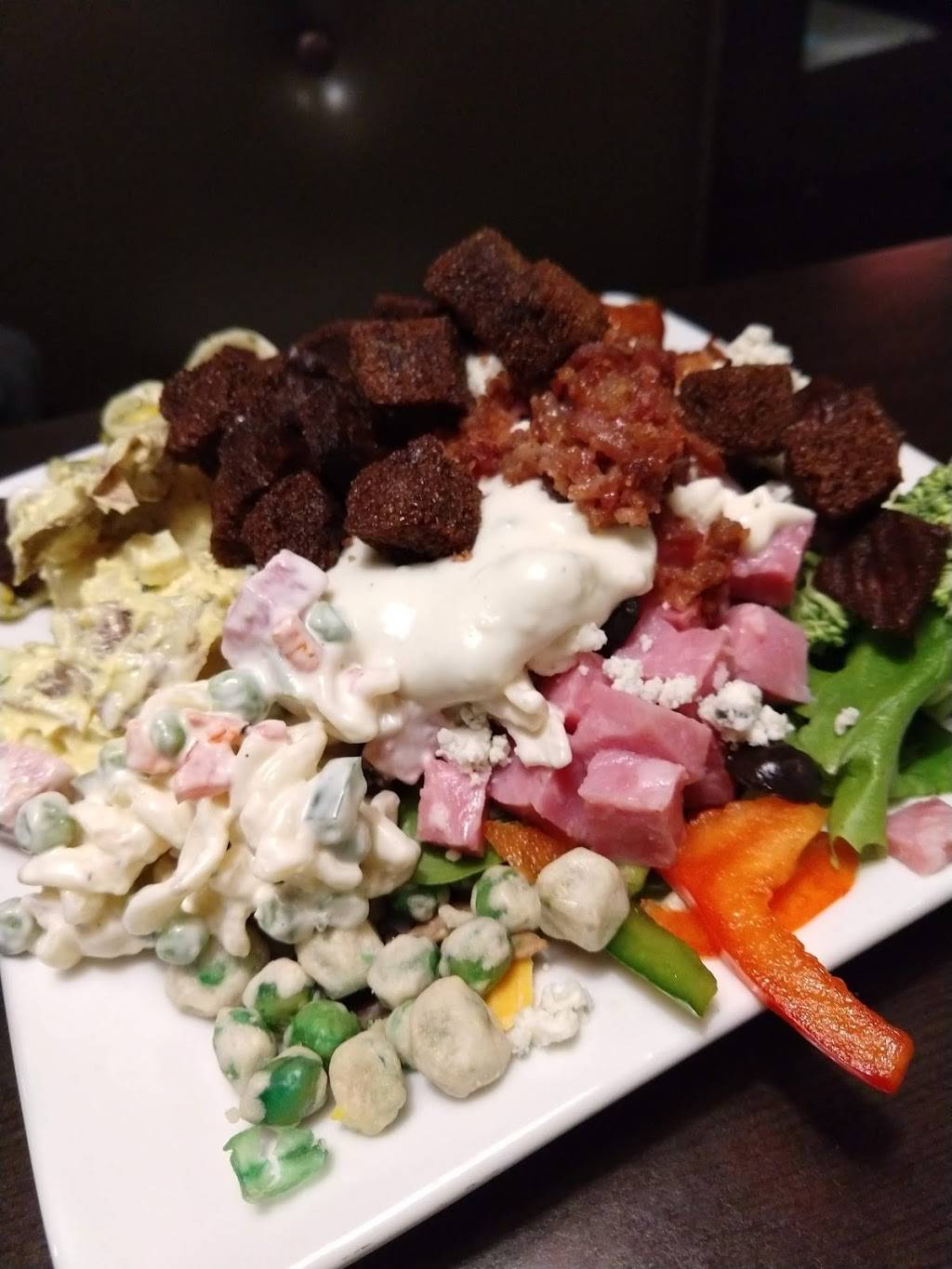 Ruby Tuesday | restaurant | 131 Crossroads Blvd, Cary, NC 27511, USA | 9198549990 OR +1 919-854-9990