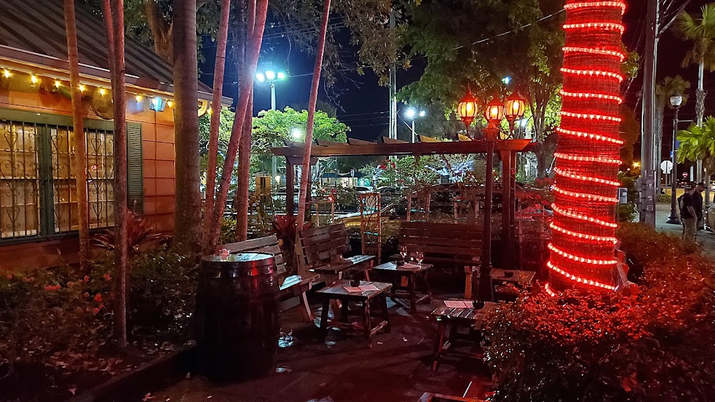 Bougainvilleas Old Florida Tavern | restaurant | 7221 SW 58th Ave, South Miami, FL 33143, USA | 3056698577 OR +1 305-669-8577