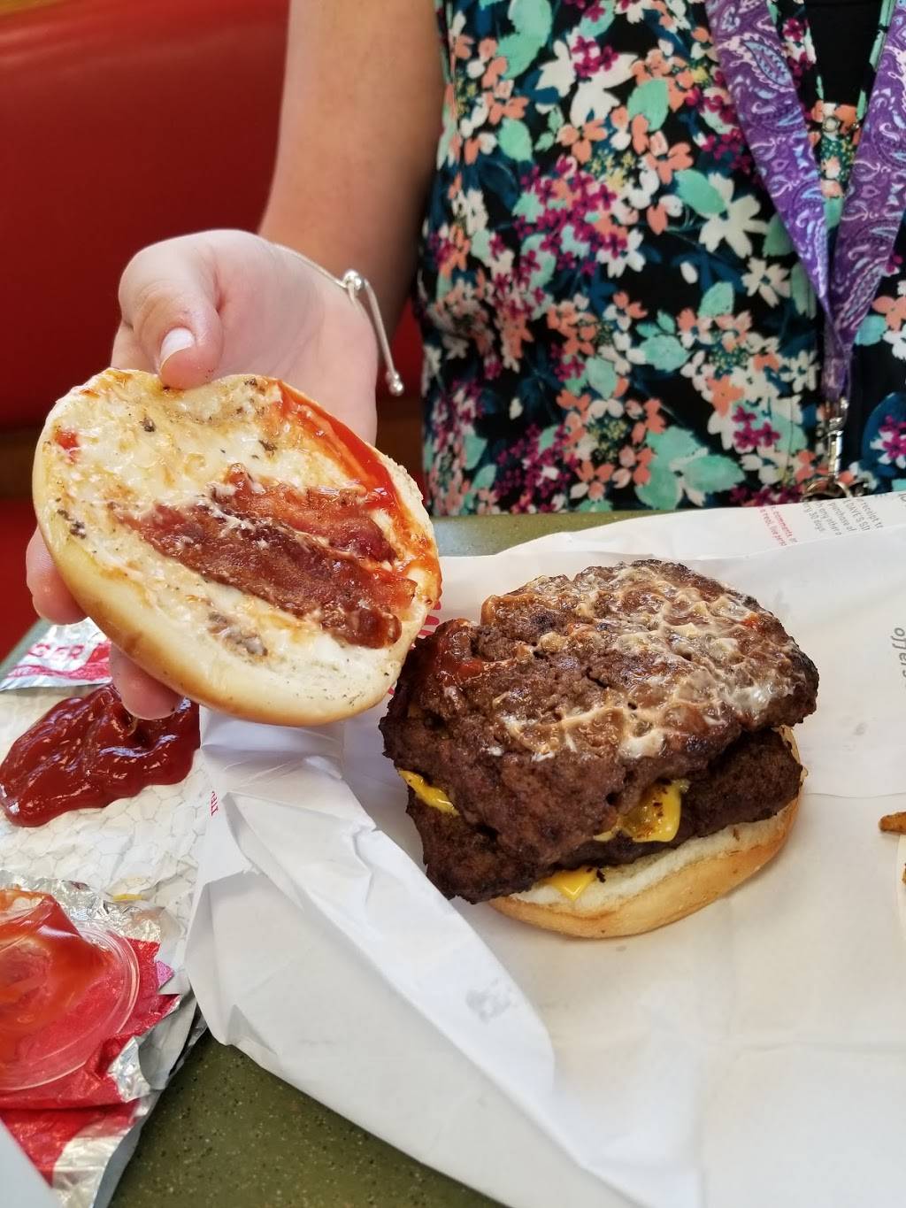 Wendys | restaurant | 6243 Glenway Ave, Cincinnati, OH 45211, USA | 5134817366 OR +1 513-481-7366