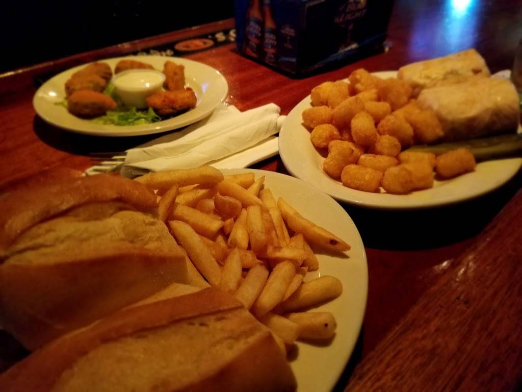 The American Retro Bar & Grill | restaurant | 714 11th Ave, New York, NY 10019, USA | 2122452203 OR +1 212-245-2203