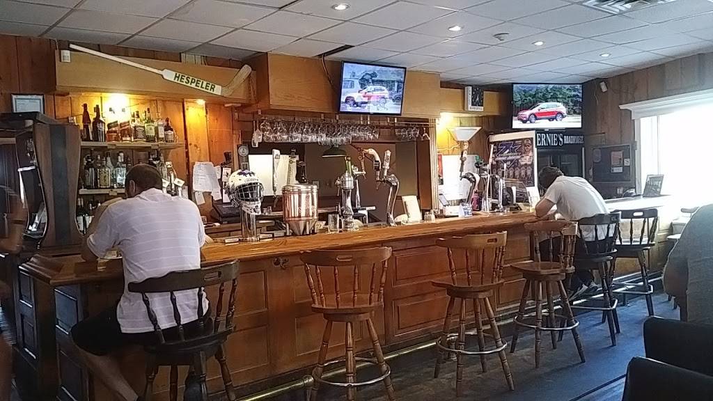 Ernies Roadhouse | restaurant | 7 Queen St W, Cambridge, ON N3C 1G2, Canada | 5196589562 OR +1 519-658-9562