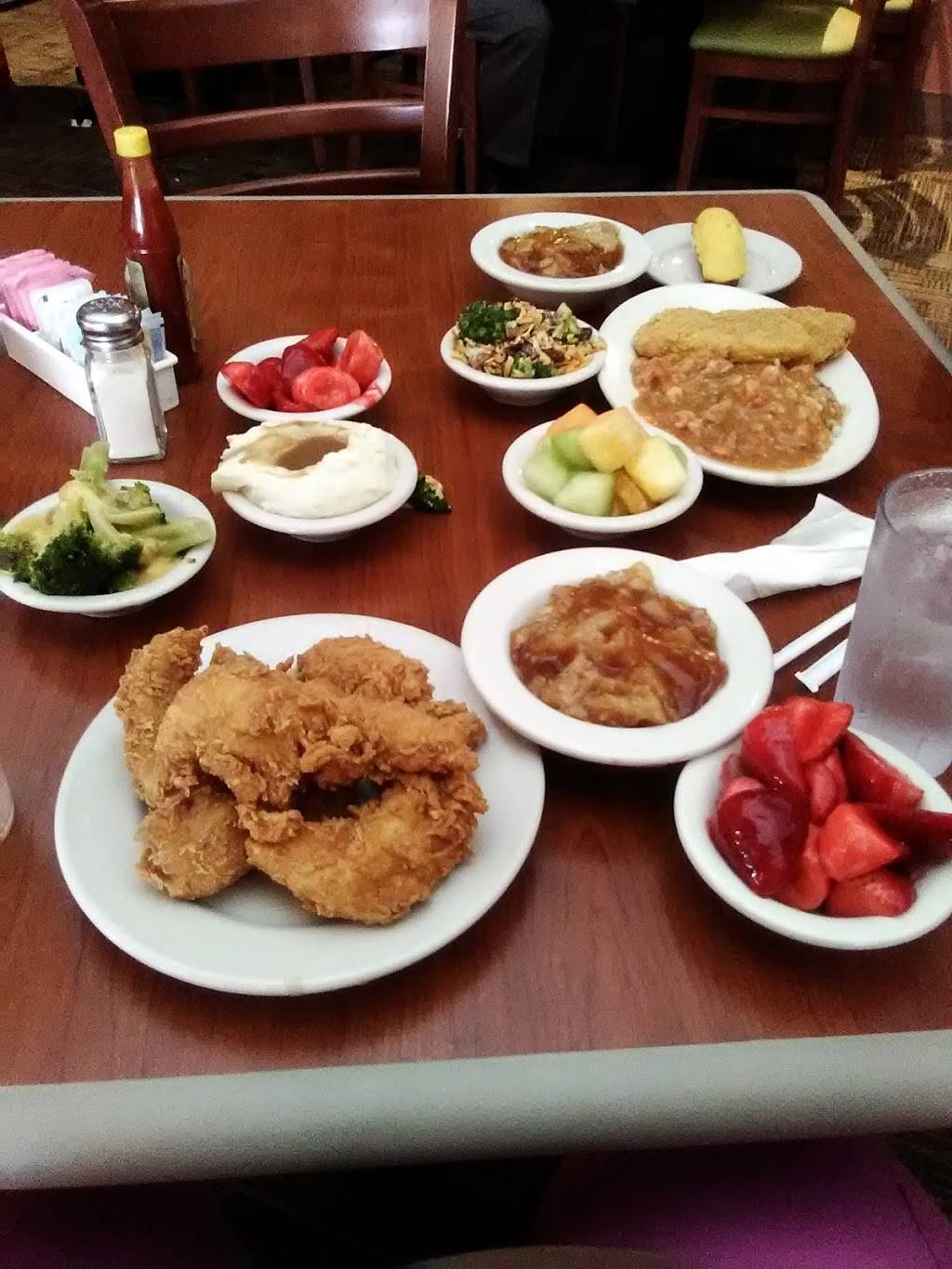 Piccadilly | restaurant | 5474 Essen Ln, Baton Rouge, LA 70809, USA | 2257698027 OR +1 225-769-8027