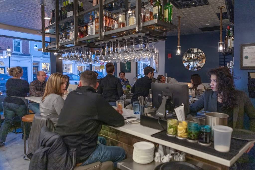 Lure Bar & Kitchen | restaurant | 100 Market St, Portsmouth, NH 03801, USA | 6033730535 OR +1 603-373-0535