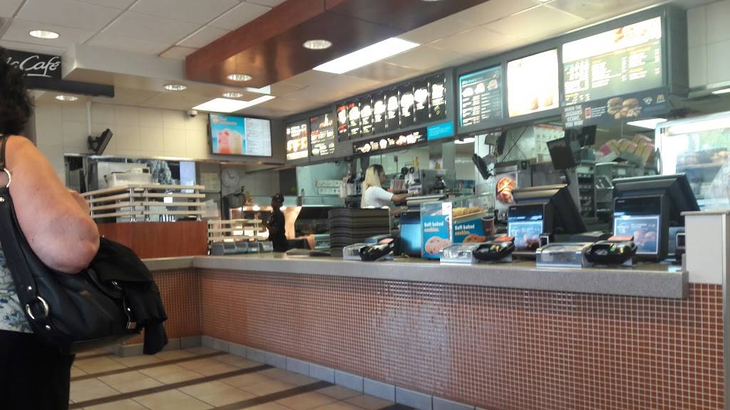 McDonalds | cafe | 2707 Monument Rd, Jacksonville, FL 32225, USA | 9046464319 OR +1 904-646-4319