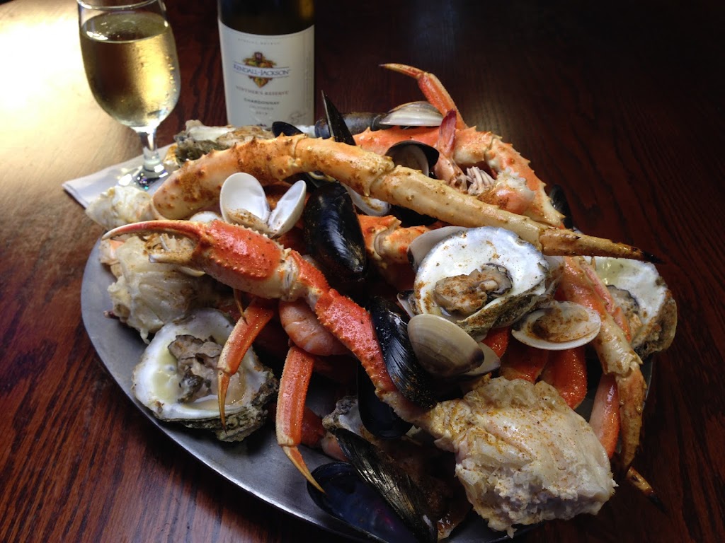 OQuigleys Seafood Steamer & Oyster Sports Bar | restaurant | 34940 Emerald Coast Pkwy #101, Destin, FL 32541, USA | 8508371015 OR +1 850-837-1015