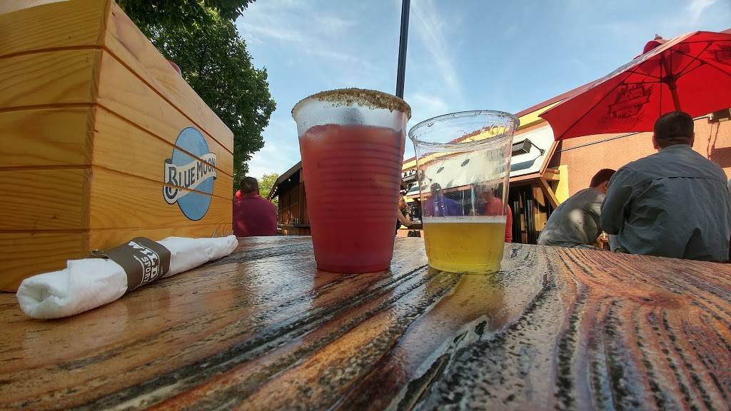 Wild Bills Sports Saloon - Apple Valley | night club | 15020 Glazier Ave, Apple Valley, MN 55124, USA | 9524322455 OR +1 952-432-2455