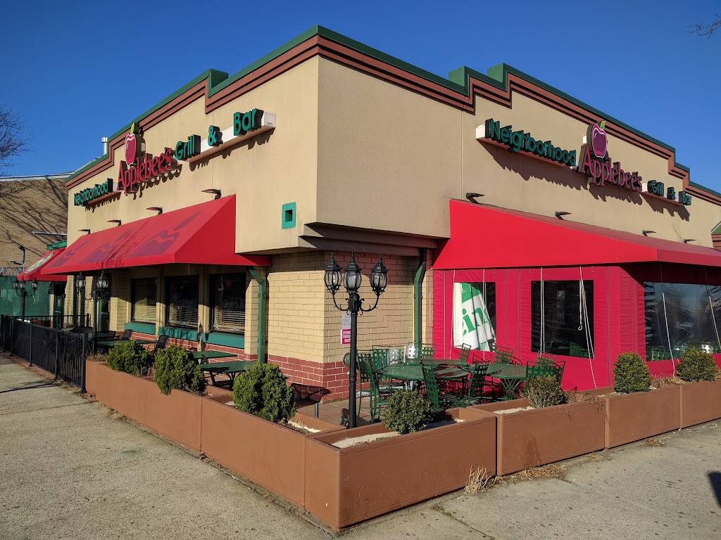 Applebees Grill + Bar | restaurant | 2505 Emmons Ave, Brooklyn, NY 11235, USA | 7187694889 OR +1 718-769-4889
