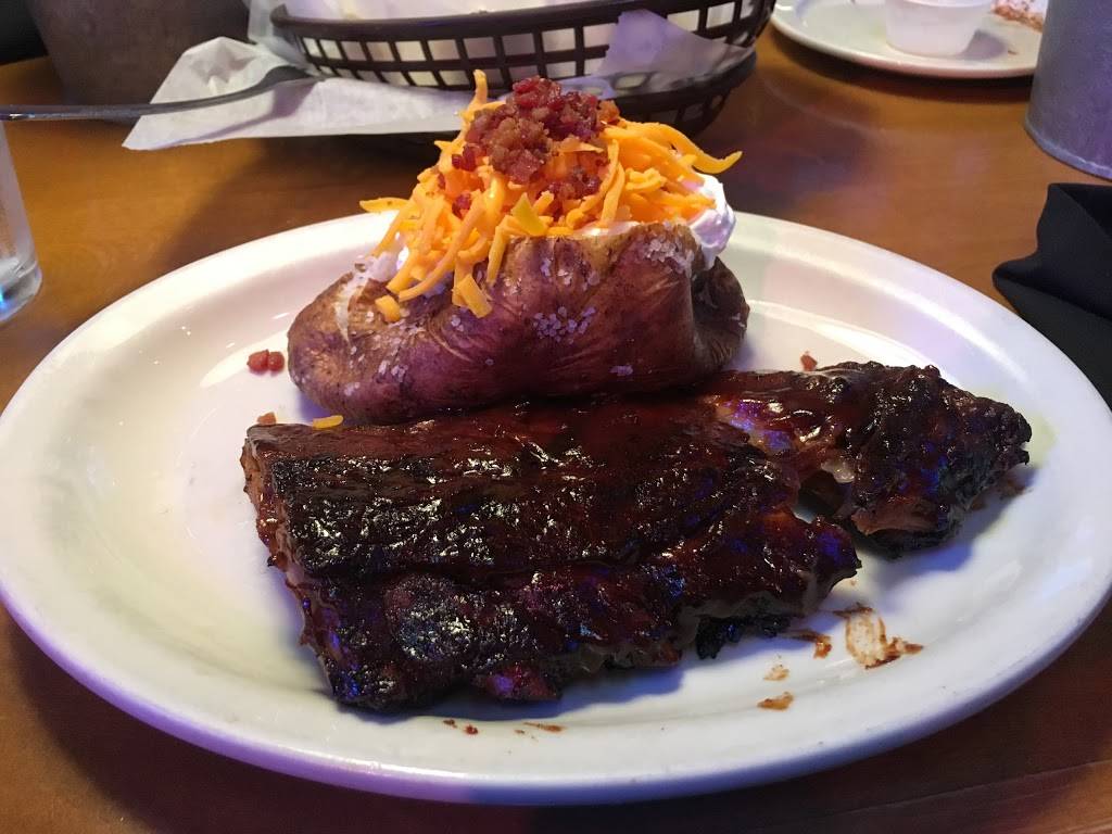 Texas Roadhouse | restaurant | 42 E 1400 N, Logan, UT 84341, USA | 4357537740 OR +1 435-753-7740