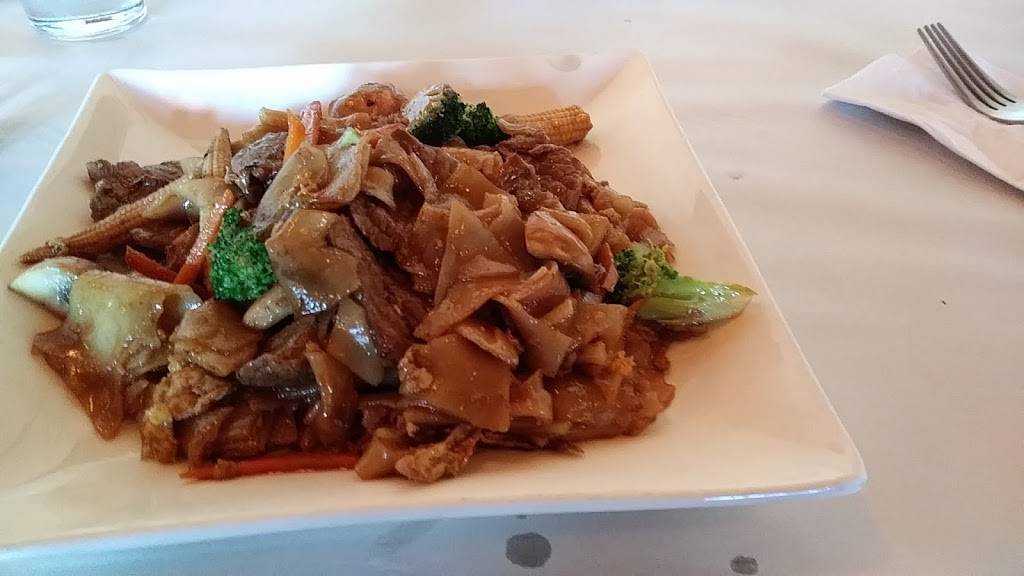 Chalerm Thai Bistro | restaurant | 1841 N High St, Lakeport, CA 95453, USA | 7072635398 OR +1 707-263-5398