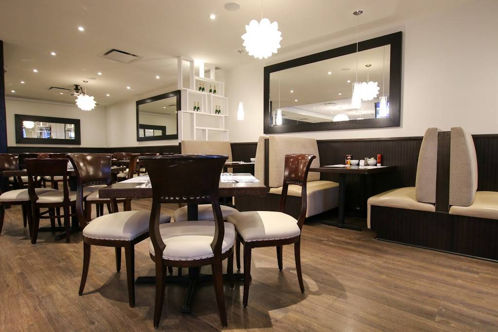 Petinos La Prairie | restaurant | 1022 Boulevard Taschereau, La Prairie, QC J5R 1W6, Canada | 4509841919 OR +1 450-984-1919