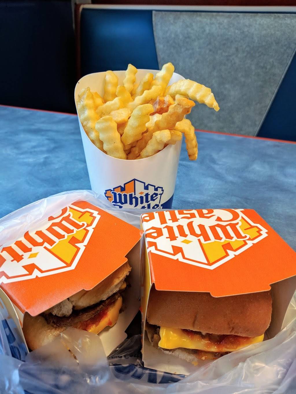 White Castle | restaurant | 2001 E Edgar Rd, Linden, NJ 07036, USA | 9085870632 OR +1 908-587-0632
