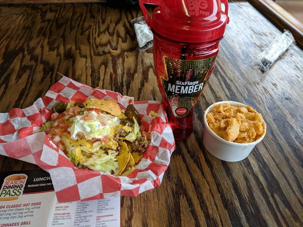 JBs Smokehouse BBQ and Sports Bar | restaurant | 4900 Six Flags Rd, Eureka, MO 63025, USA | 6369385300 OR +1 636-938-5300