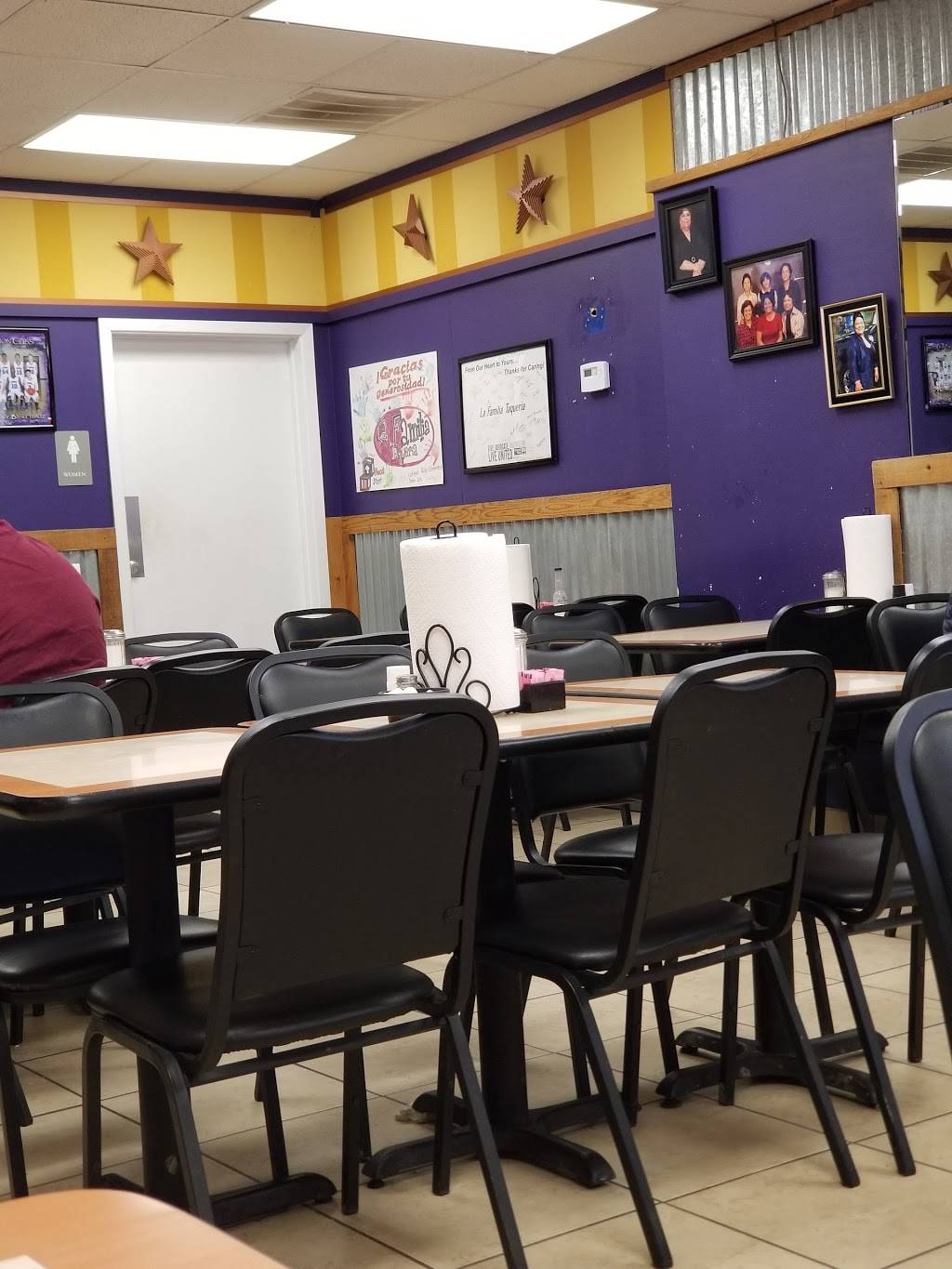 La Familia Dos | restaurant | 4152 Hwy 6, College Station, TX 77845, USA | 9796905867 OR +1 979-690-5867