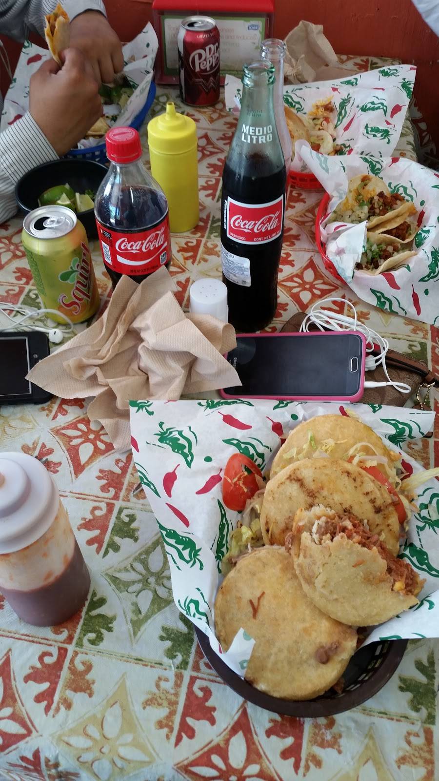 Taqueria Olmos | restaurant | 3405 Azle Ave, Fort Worth, TX 76106, USA | 8176266359 OR +1 817-626-6359